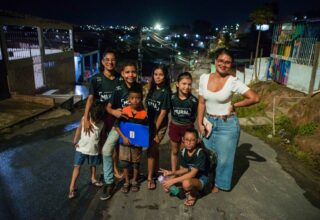 Educomunicação na prática: Jovens do bairro Monte das Oliveiras produzem fanzines que resgatam a história do bairro