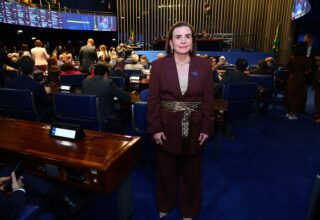 Presidente do TCE-AM acompanha em Brasília promulgação de PEC que fortalece Tribunais de Contas