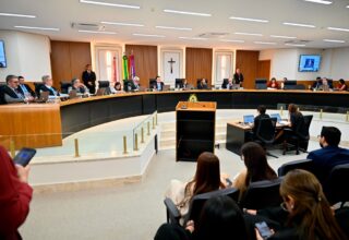 TCE-AM rejeita representação contra prefeito e vice de Tabatinga por falta de provas