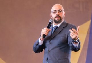 TCE-AM terá curso gratuito de Português Jurídico com professor e autor Eduardo Sabbag